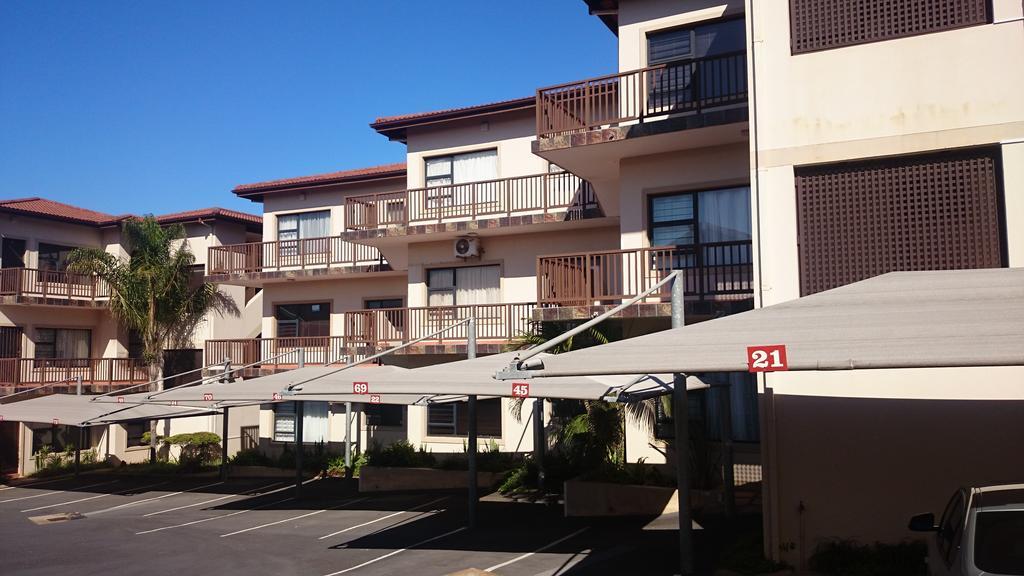 Topanga Holiday Home Uvongo Beach Exterior photo